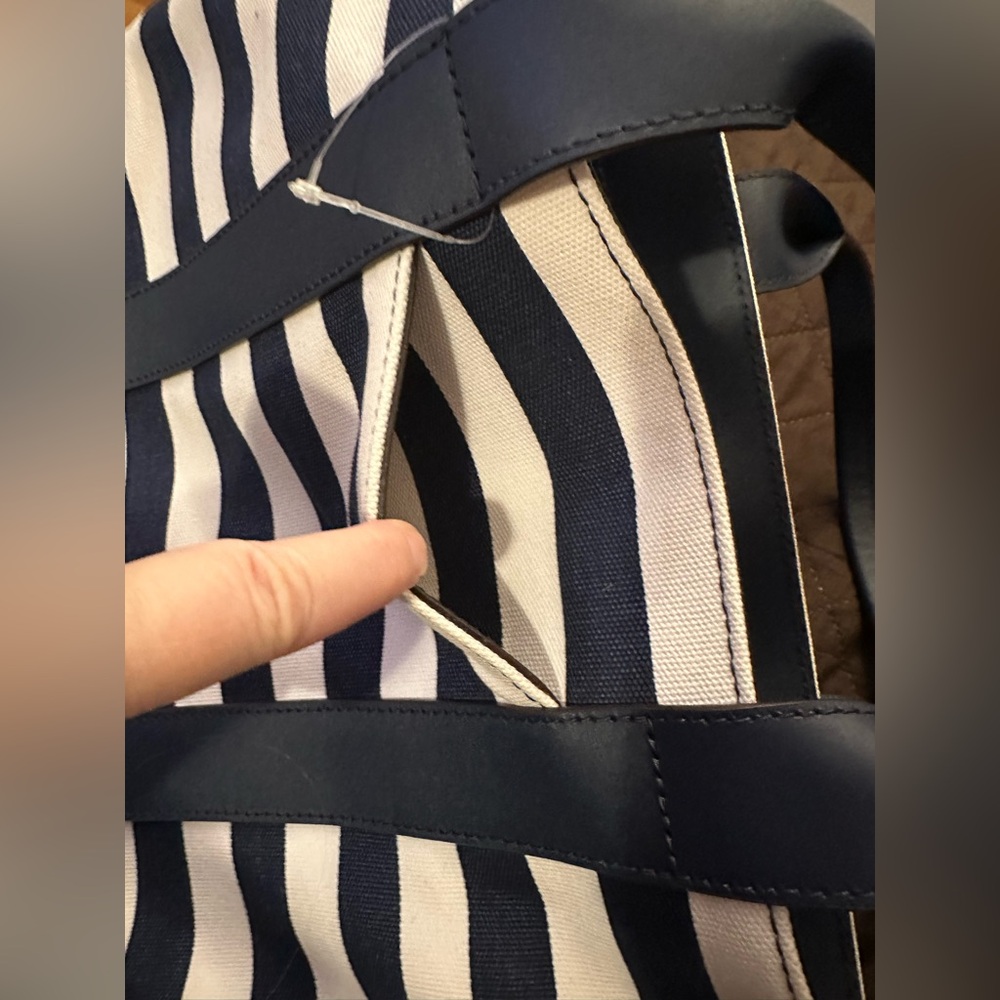 MICHAEL KORS FULTON CANVAS STRIPED‎ MED TOTE SHOULDER BAG NAVY AUTHENTIC. - Picture 4 of 7
